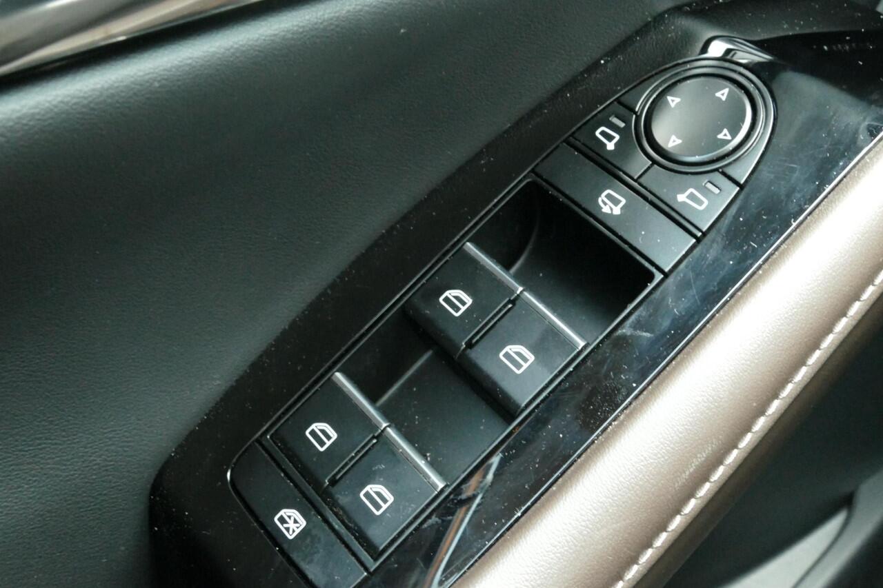 Mazda CX-30 2.0 e-SkyActiv-X M Hybrid Takumi | 360 Camera | Adapt Cruise | Apple/Android | Bose | RIJKLAARPRIJS!!