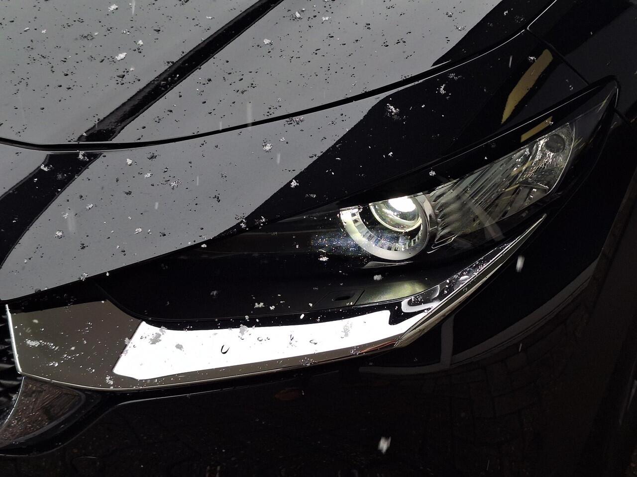 Mazda CX-30 2.0 e-SkyActiv-G M Hybrid | Apple Carplay/Android Auto | Parkeersensoren achter | Adaptief Cruise Control | Head-up Display | Lichtmetalen velgen |