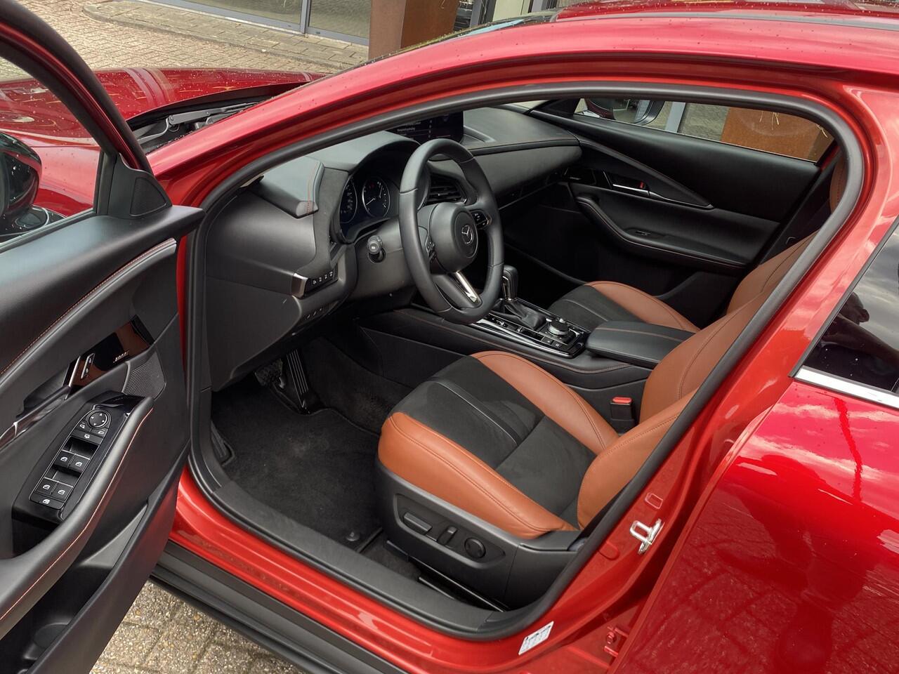 Mazda CX-30 2.5 e-SkyActiv-G M Hybrid Nagisa 6AT