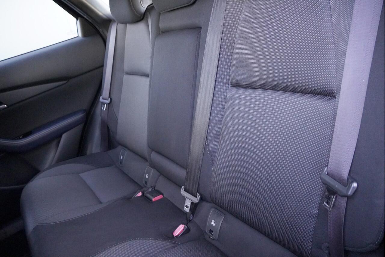 Mazda CX-30 2.0 e-SkyActiv-X M Hybrid 180PK! Comfort BJ2020 Lmv 18" | Led | Pdc | Navi | Keyless entry | Elektrische achterklep | Achteruitrijcamera | Climate control | Cruise control | Verwarmde voorstoelen | Verwarmd stuurwiel | Getint glas