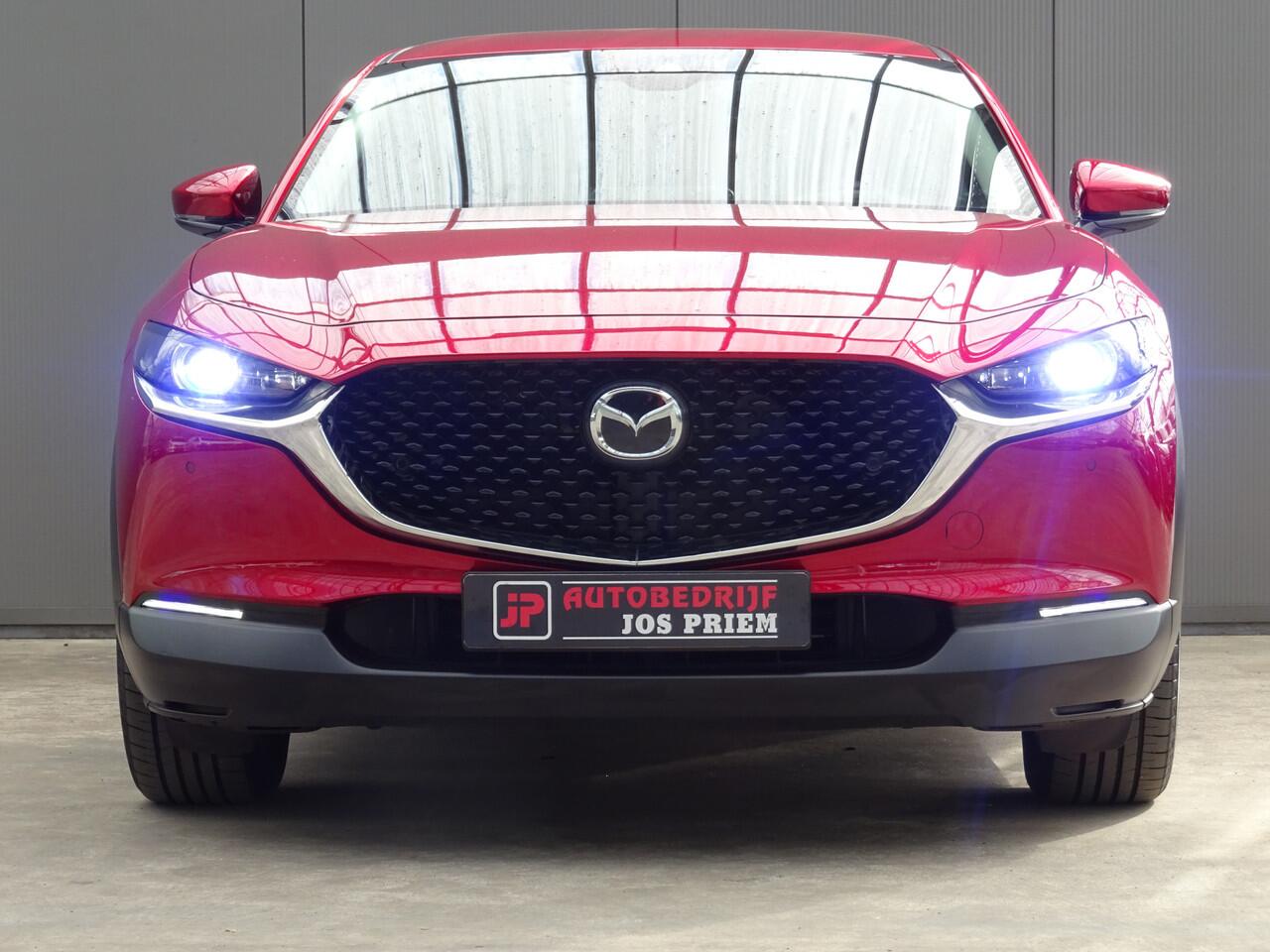 Mazda CX-30 2.0 e-SkyActiv-X M Hybrid Luxury * LAGE KM * LEER * HEAD-UP !!