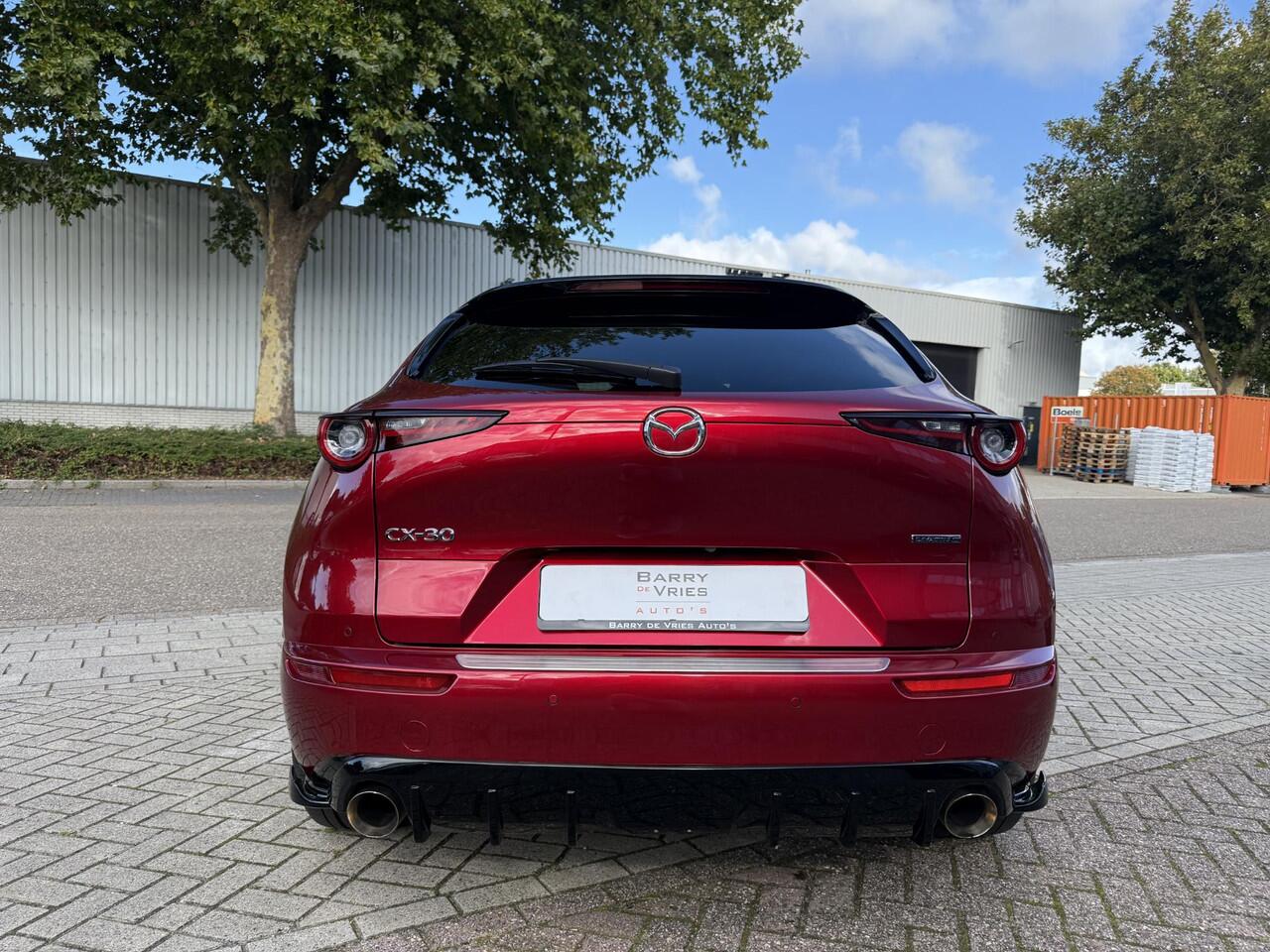 Mazda CX-30 2.0 e-SkyActiv-G M Hybrid Luxury | Bose | Head-up Display | Afneembare Trekhaak | Adaptief Cruise Control |