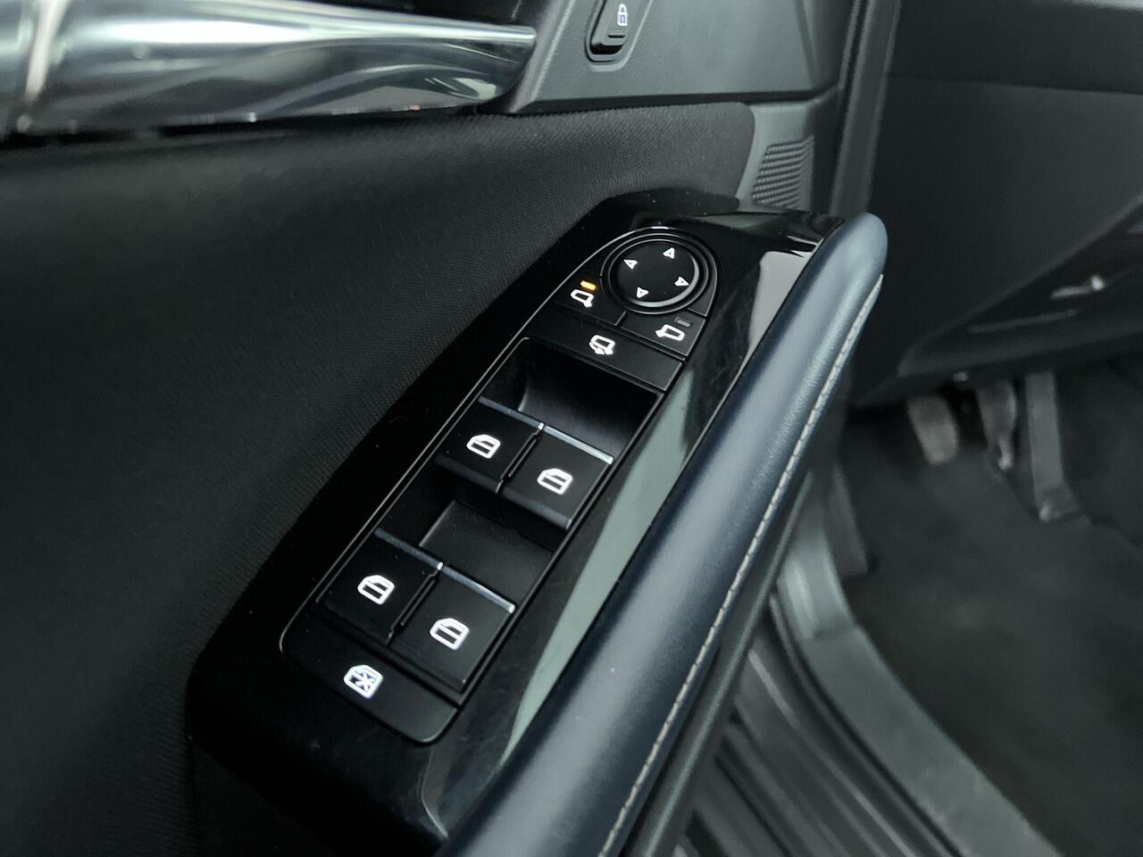 Mazda CX-30 2.0 e-SkyActiv-X M Hybrid Comfort | Rijklaar | 1e eigenaar | Dealeronderhouden | Trekhaak |