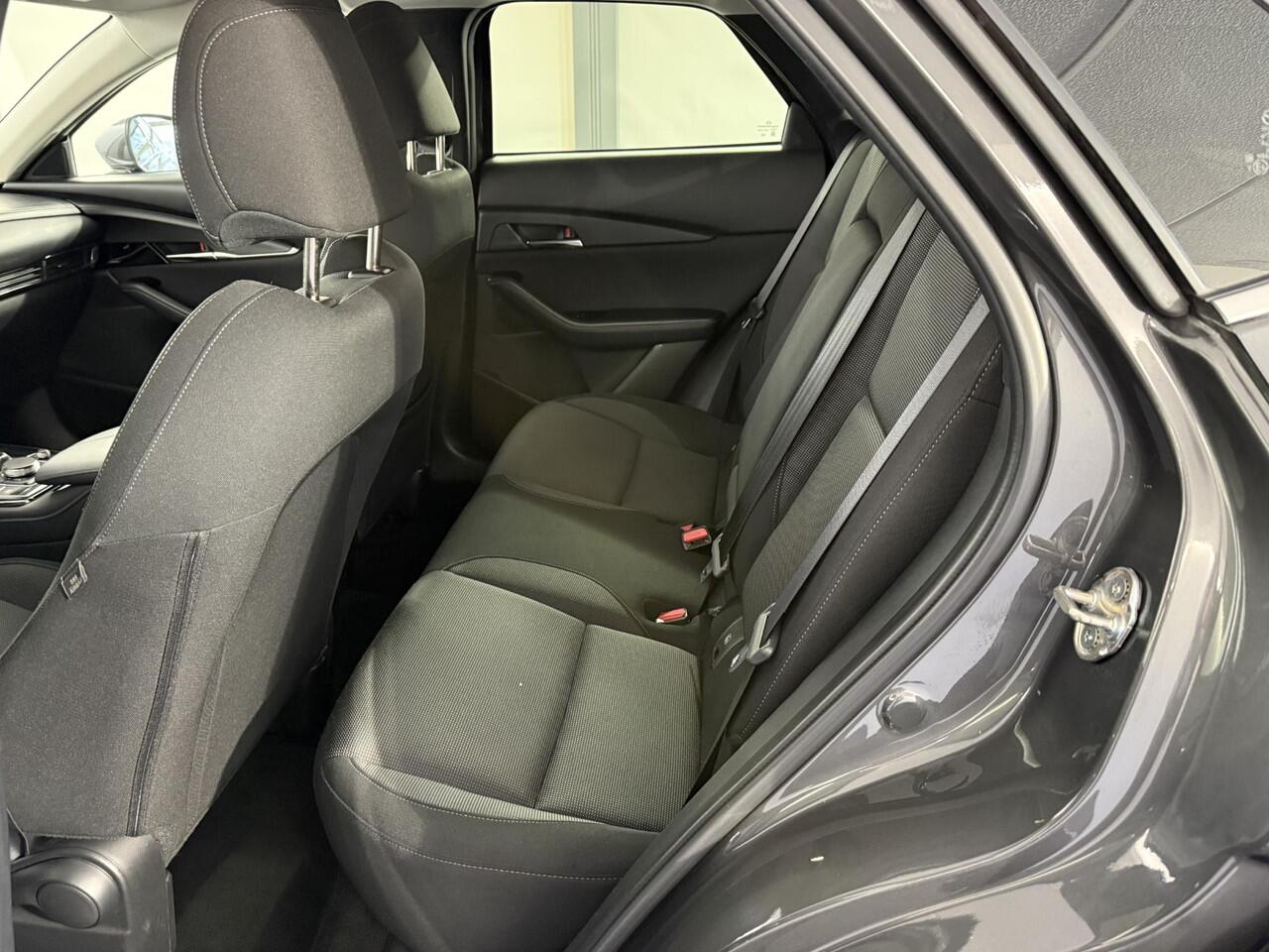 Mazda CX-30 2.0 e-SkyActiv-X M Hybrid Sportive / NL auto / Dealer onderhouden / Navigatie / CLimate ctrl / Cruise Control