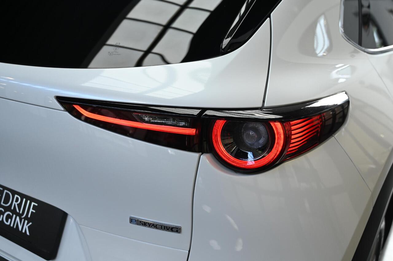 Mazda CX-30 e-SkyActiv-G 150 automaat Exclusive-line met Black Comfort Pack/Driver Assistance & Sound Pack en Design Pack *Dealeronderhouden* *BTW* *All-in prijs*