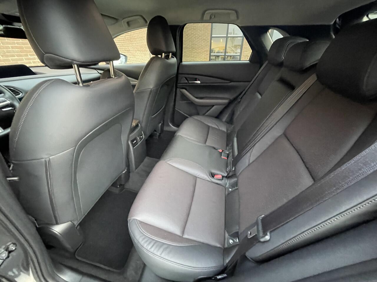 Mazda CX-30 2.0 e-SkyActiv-X 186 M Hybrid Luxury | AUTOMAAT | TREKHAAK | LEDER | BOSE |