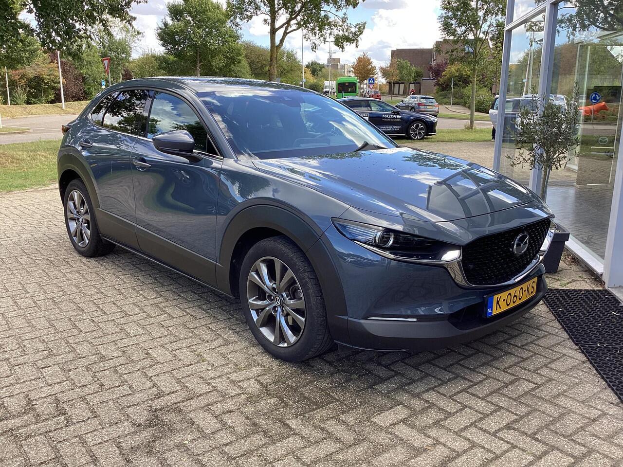 Mazda CX-30 2.0 e-SkyActiv-X M Hybrid Luxury 1e Eig., NL-Auto, Dealer Ondh., Navigatie, Bose, Apple Carplay/ Android Auto, Leer, Camera 360, Parkeerhulp, Electr-A.klep, Cruise Controle Add., Stuur & Stoel verwarm., Keyless.