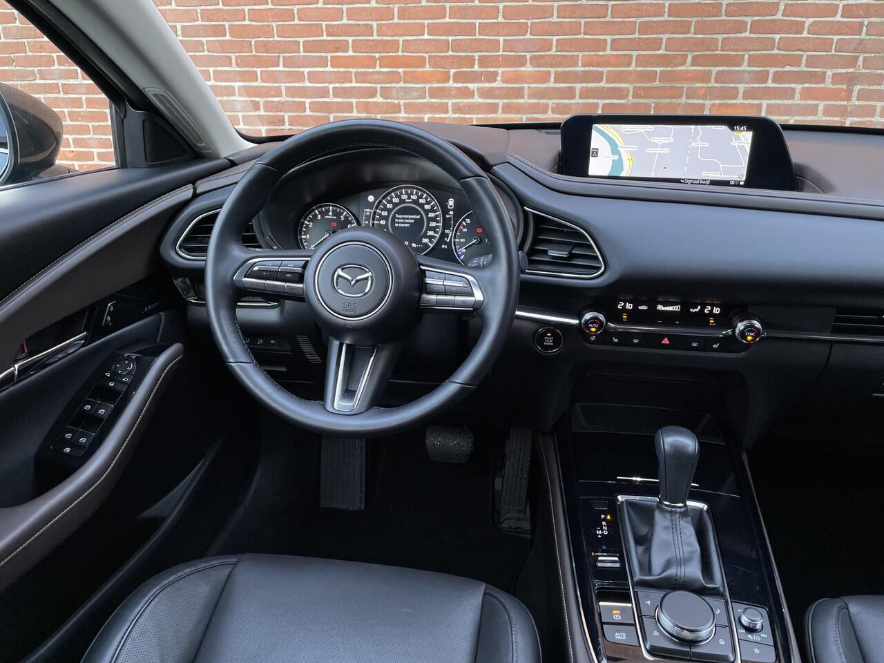 Mazda CX-30 2.0 e-SkyActiv-X 186 M Hybrid Luxury | AUTOMAAT | TREKHAAK | LEDER | BOSE |