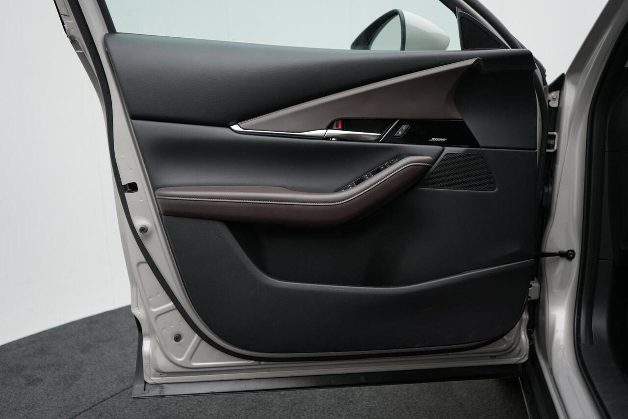 Mazda CX-30 2.0 e-SkyActiv-X Exclusive-line automaat met Driver Assistance & Sound Pack, Black Comfort Pack en Design Pack : dealer onderhouden