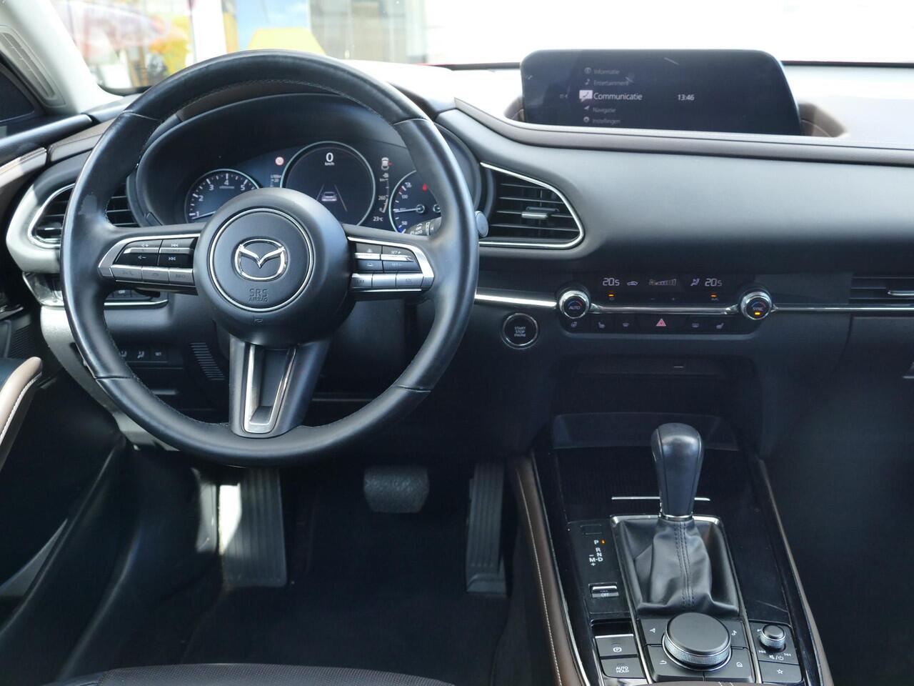 Mazda CX-30 2.0 e-SkyActiv-X M Hybrid Luxury | Trekhaak | ALL SEASON | Leder | Camera | RIJKLAARPRIJS!