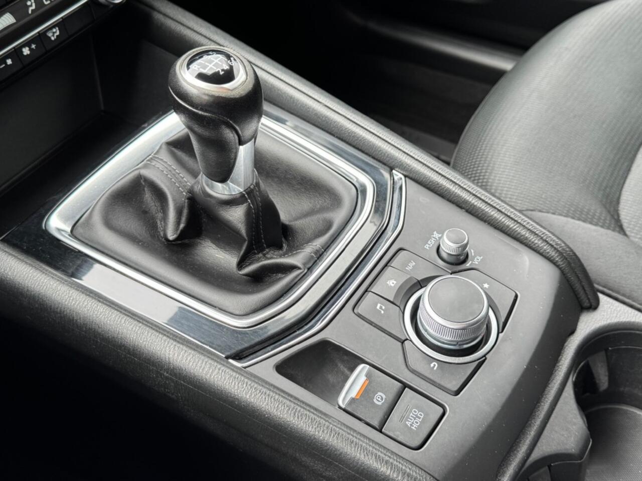 Mazda CX-5 2.0 SKY-ACTIV-G 165PK LED NAVIGATIE TREKHAAK CARPLAY AIRCO LMV PDC