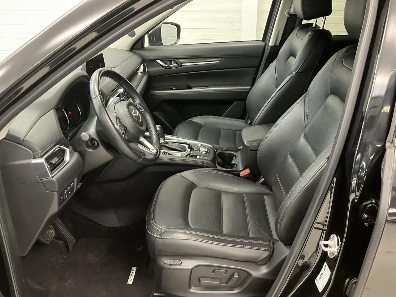 Mazda CX-5 2.0 SkyActiv-G 165 Business Luxury / Eerste Eigenaar / Trekhaak 2000 KG / Lederen Bekleding / Memory Seats / HUD / Bose Audio / Stoelverwarming en Ventilatie / Navigatie / Camera /