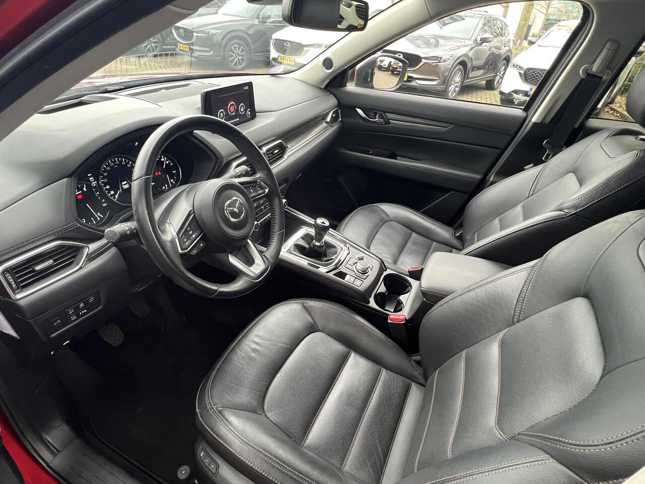 Mazda CX-5 2.0 SkyActiv-G 165 Luxury TREKHAAK | 360 CAMERA | LEDER | HEAD-UP | STOEL VERWARMING | STOEL VENTILATIE | NED. AUTO | DEALER ONDERHOUDEN | LAGE KM STAND 53.273