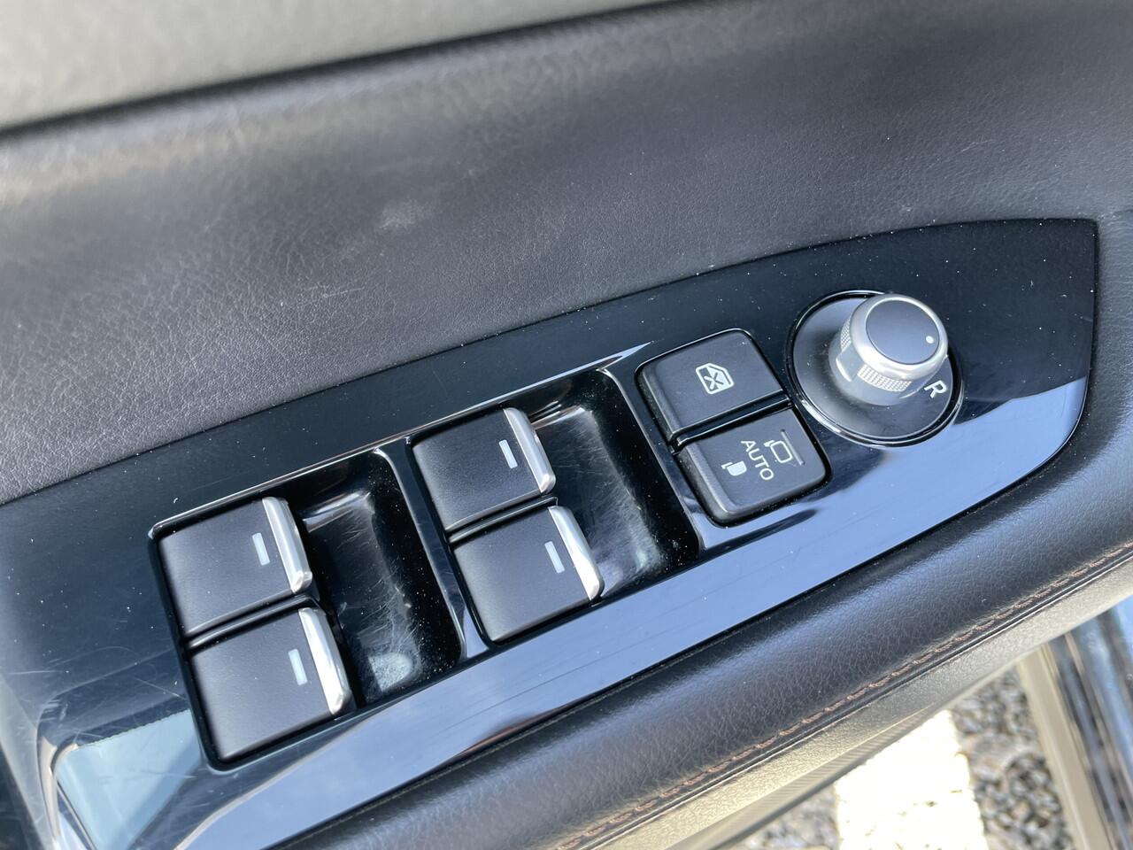 Mazda CX-5 2.0 SkyActiv-G 165 Skylease Luxury | AUTOMAAT | LEDER | BOSE | CLIMA 2000 KG TREKGEWICHT!