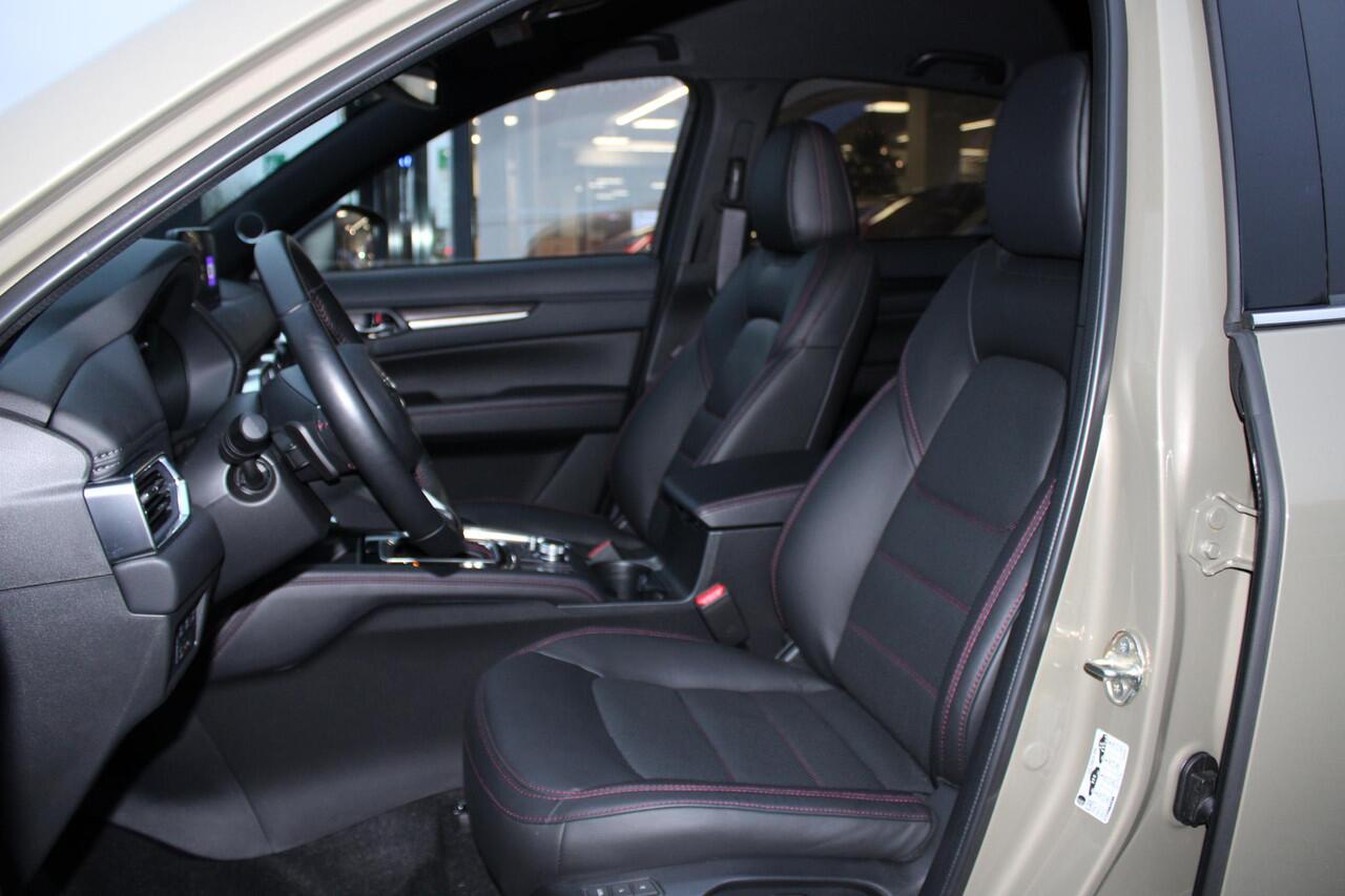 Mazda CX-5 2.0 e-SkyActiv-G M Hybrid 165 Homura , Demovoordeel ¤ 7.100-, Leder Pack, Adap.Cruise, Navi, Apple Carplay, 360 Camera, PDC, HUD, Stoelverwarming/ventilatie, 19" LMV