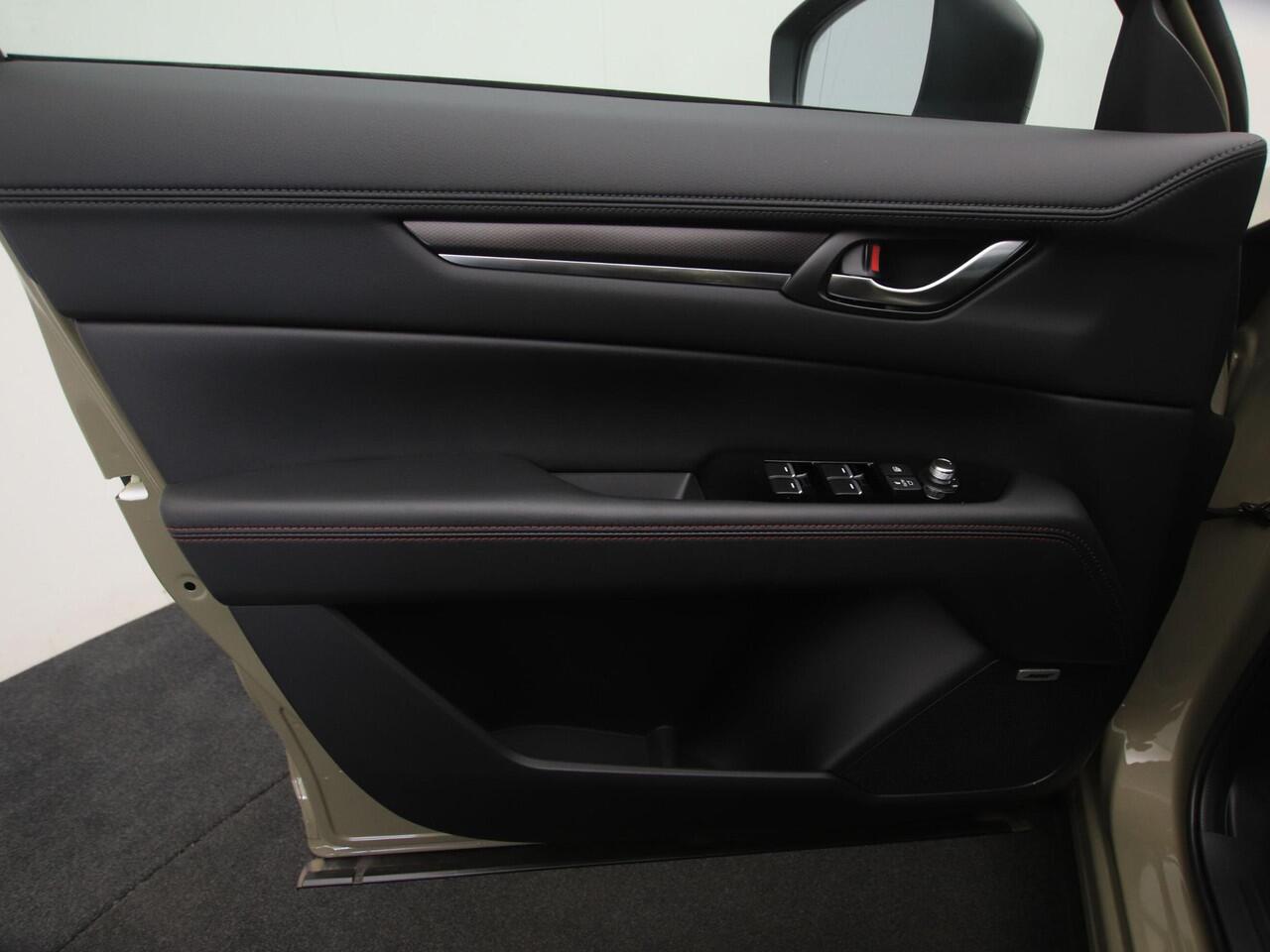 Mazda CX-5 2.0 e-SkyActiv-G Homura automaat met Black Comfort Pack en Sunroof | demo voordeel