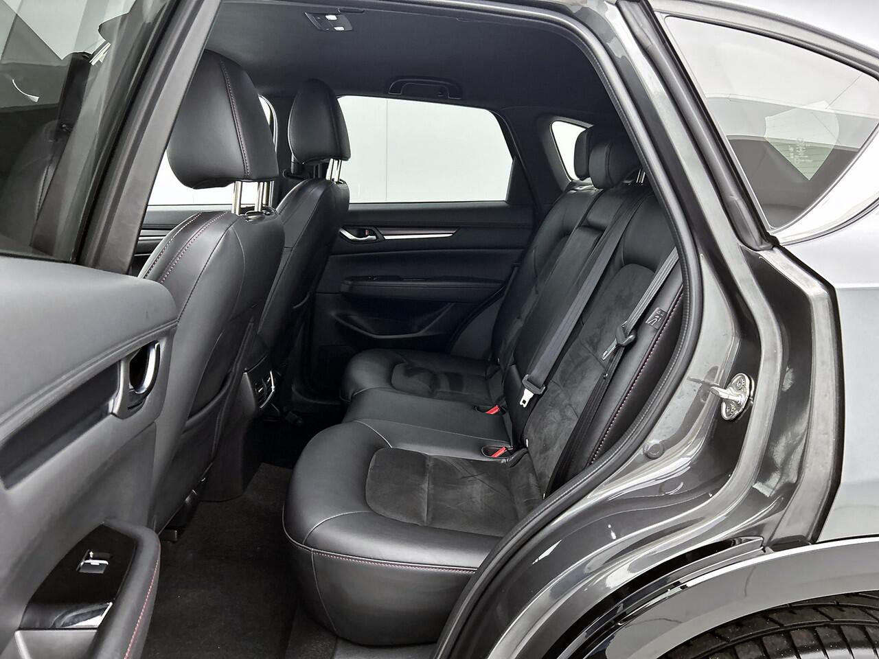 Mazda CX-5 2.0 e-SkyActiv-G M Hybrid 165 Homura Interesse in dit voertuig? Hij is uitsluitend te bezichtigen op afspraak.