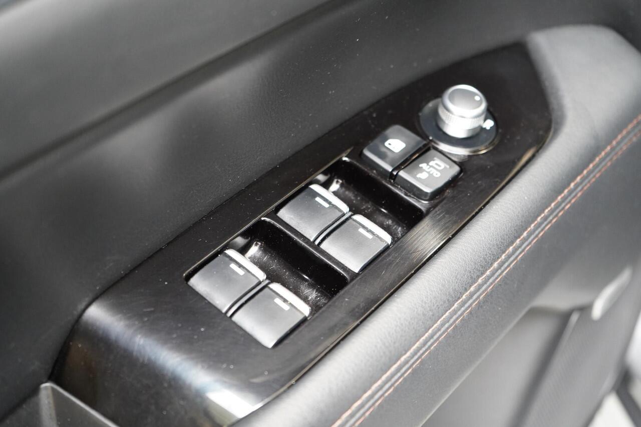 Mazda CX-5 2.0 SkyActiv-G 165 Luxury | Leder | Memory | Stoelverwarming | Stuurverwarming