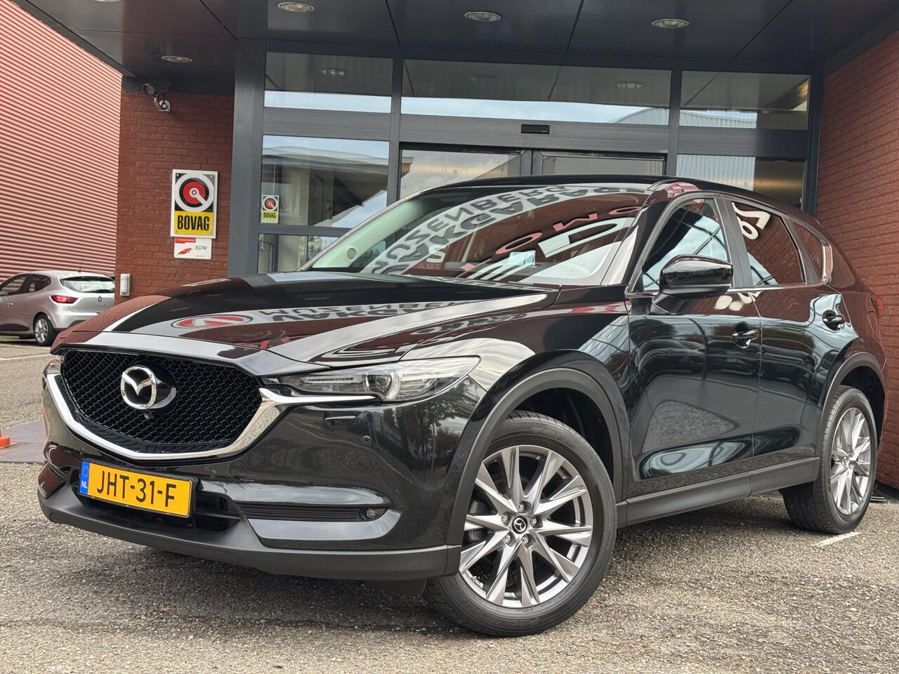 Mazda CX-5 2.0 SkyActiv-G 165 Luxury // FULL LED // 360 CAMERA+SENSOREN // HUD DISPLAY // DODEHOEK // NAVI // STUUR+STOELVERWARMING // ELEK. ACHTERKLEP //
