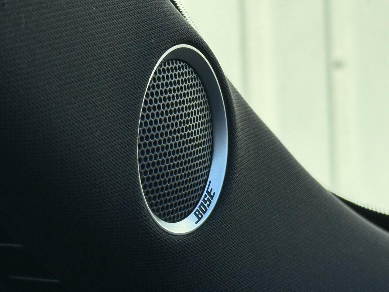 Mazda CX-5 2.0 e-SkyActiv-G M Hybrid 165 Homura / Fabrieksgarantie t/m 04-2027 / Comfort Pack / 19" LMV / 2.000 kg Trekgewicht / Lederen bekleding / Stoelventilatie voor / Verwarmde stoelen voor en achter / Adaptive Cruise / Rondomzicht Camera / Bose Audio /