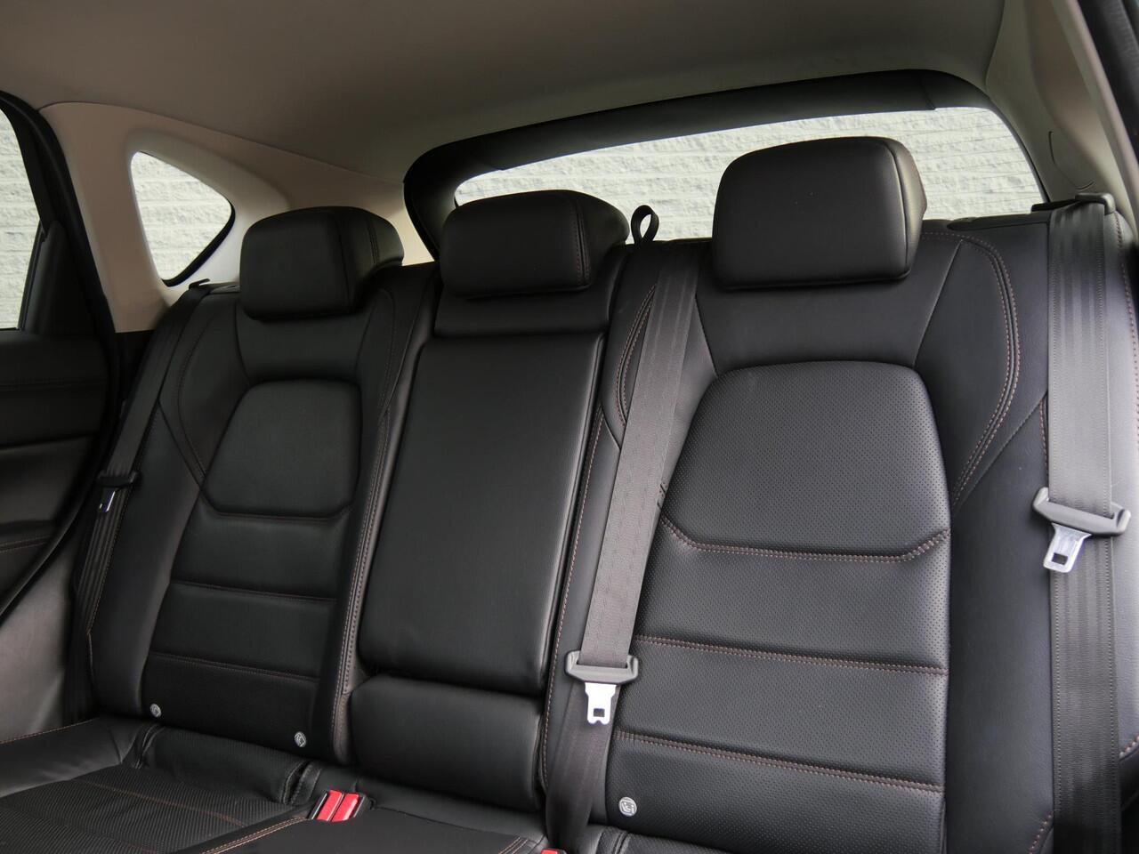 Mazda CX-5 2.0 LUXURY/ LEER/ 360°CAMERA/ ELEKT. KLEP/ HEAD-UP/ AFN. TREKHAAK/ ADAPTIVE CRUISE