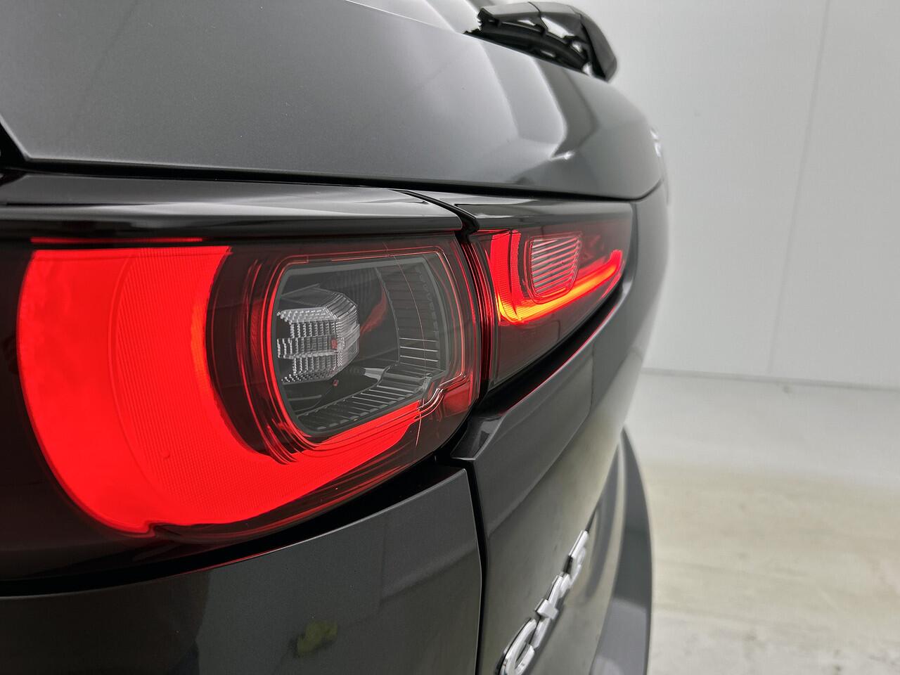 Mazda CX-5 2.0 e-SkyActiv-G M Hybrid 165 Homura / Interesse in dit voertuig? Hij is uitsluitend te bezichtigen / proefrijden op afspraak.