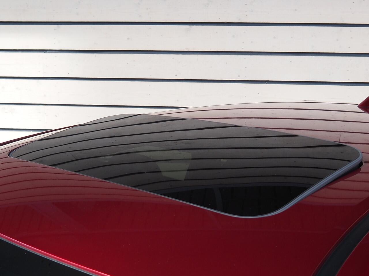 Mazda CX-5 2.0 SkyActiv-G 165 Signature - Sunroof - Afneembare trekhaak - Dealer onderhouden