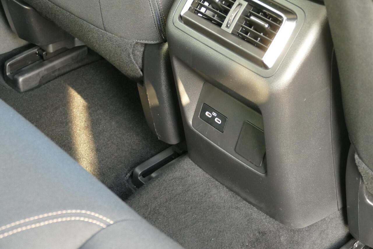 Mazda CX-60 2.5 e-SkyActiv PHEV Exclusive-Line | Trekhaak | Stoelverwarming | Apple-Carplay | Rijklaarprijs |