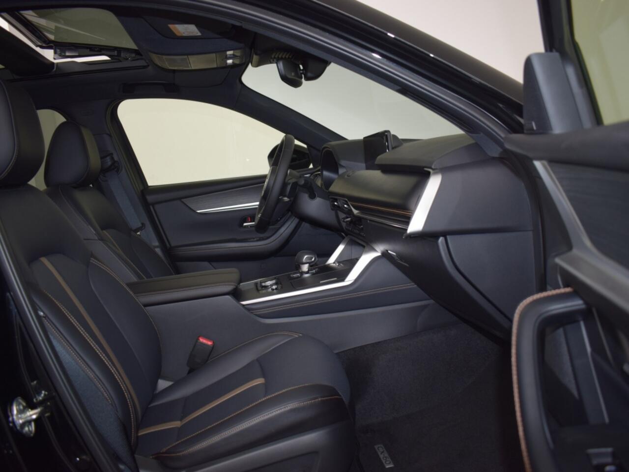 Mazda CX-60 2.5 Homura+ Leder Schuif-/Kanteldak Full Option *DEMO*