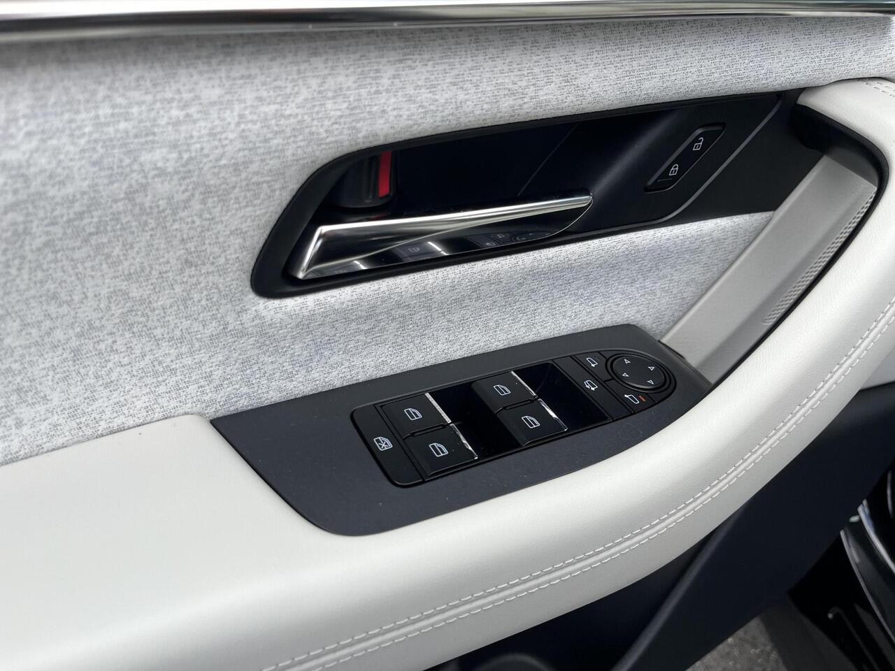 Mazda CX-60 2.5 e-SkyActiv PHEV Takumi | Convenience Pack | Driver Assistance Pack | Panorama Pack |