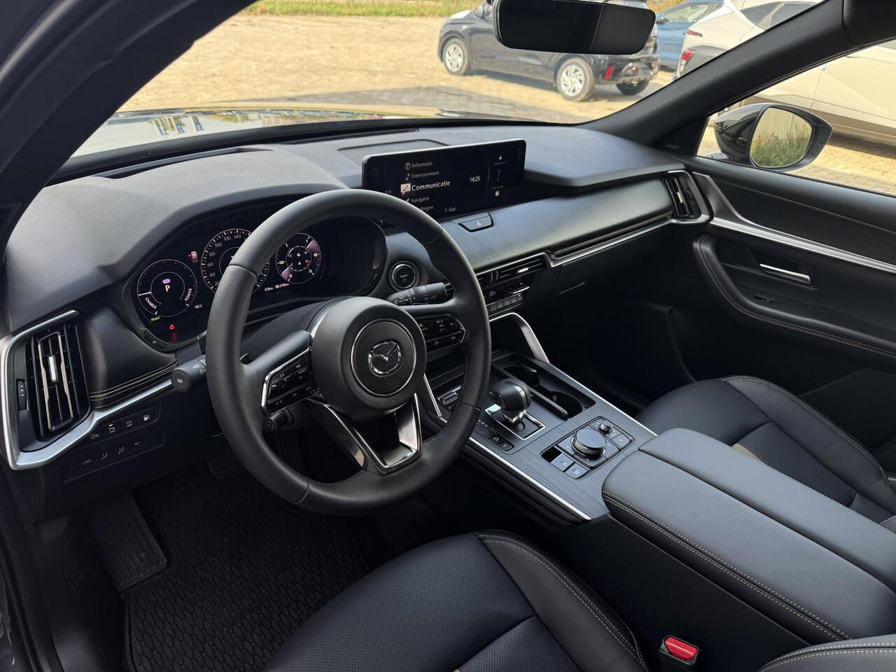 Mazda CX-60 2.5 e-SkyActiv PHEV Homura Business Edition | Stoelverwarming/verkoeling | Adaptive cruisecontrol | Lederen bekleding | Elektrische stoelen met geheugenfunctie | Stuurwiel elektrisch verstelbaar |360* camera | Elektronische achterklep |