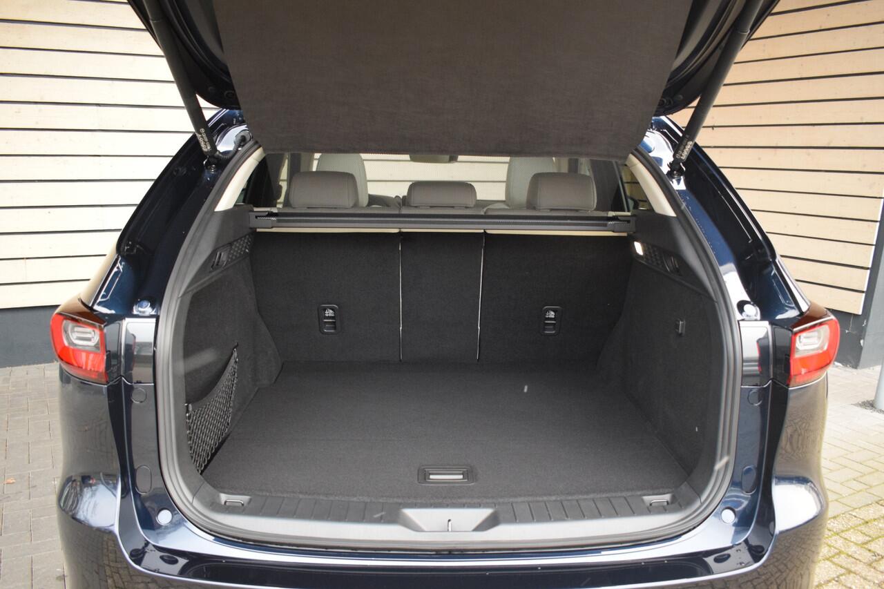 Mazda CX-60 2.5 e-SkyActiv PHEV Takumi Plus - ¤6.000,- Voorraadkorting - Diverse kleuren/uitvoeringen beschikbaar!