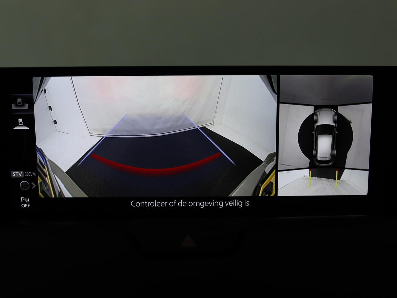 Mazda CX-60 2.5 e-SkyActiv PHEV Homura Plus | Elektrisch glazen panorama-dak | Dodehoek Ass. | LM velgen | Stoelverwarming | 360 Camera | Navigatie |