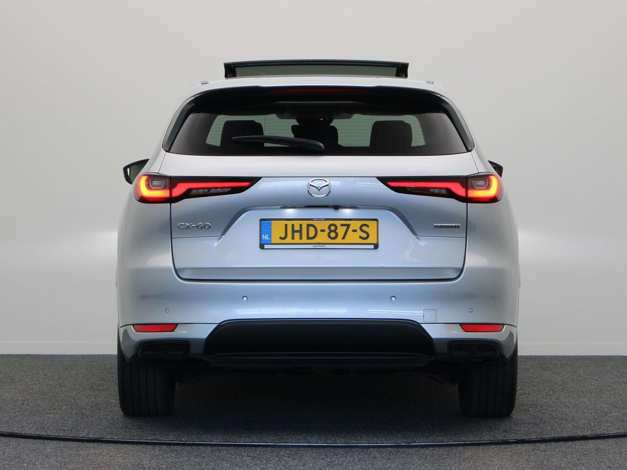 Mazda CX-60 3.3 e-SkyActiv Homura | Trekhaak | Panoramadak | Trekgewicht 2500kg | Stoelverwarming | Stoelventilatie | Bose Audio |