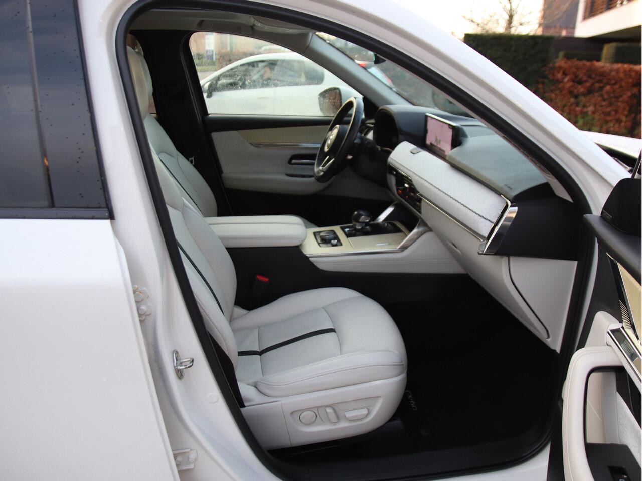 Mazda CX-60 2.5 e-SkyActiv PHEV Takumi Plus Panorama dak, HUD, Trekhaak, FULL OPTIONS Prijspakker!