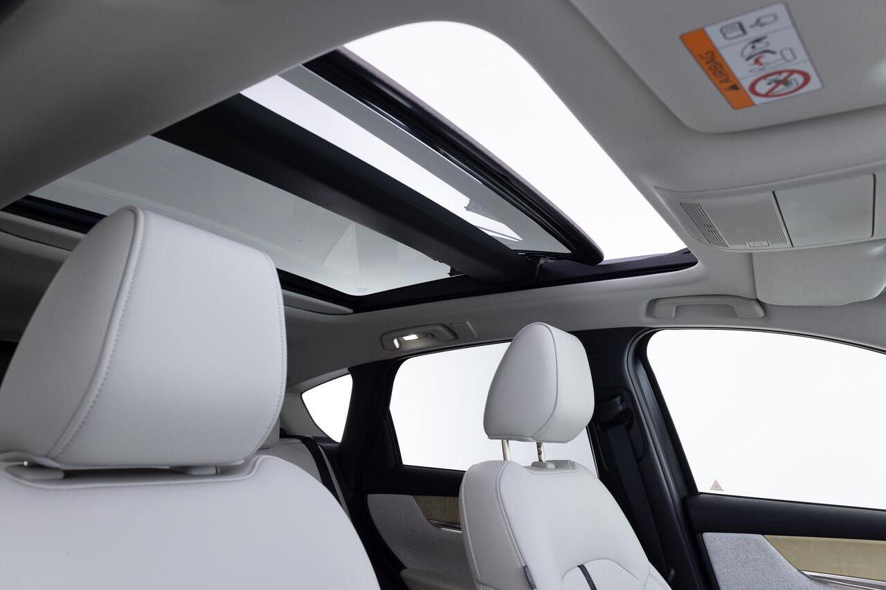 Mazda CX-60 2.5 e-SkyActiv PHEV Takumi CONVENIENCE PACK | DRIVER ASSISTANCE & SOUND PACK | PANORAMA PACK | ALLE OPTIES AANWEZIG | NED. AUTO | GARANTIE T/M 12-2029 |