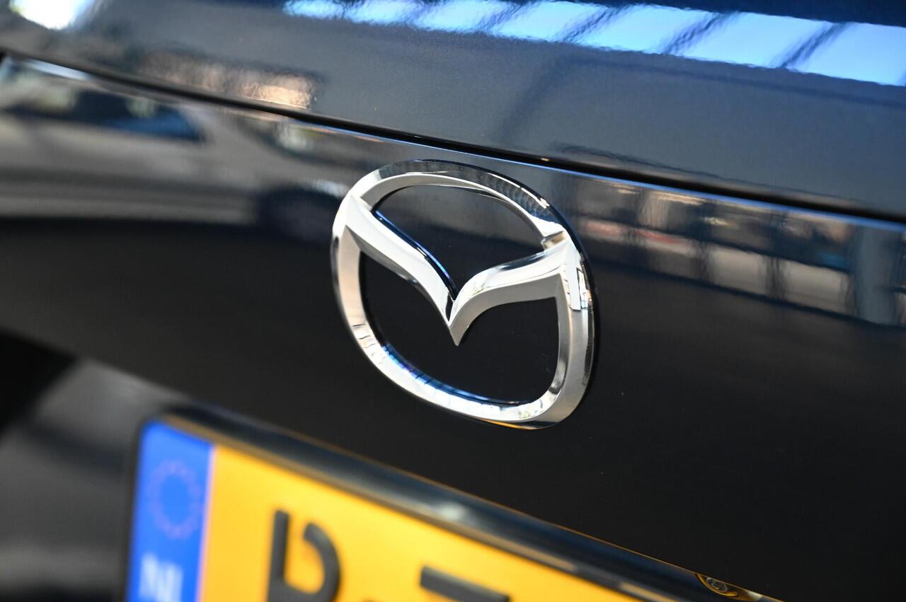 Mazda CX-60 e-SkyActiv 327 PHEV automaat Takumi Comfort & Convenience/Sound & Driver Assistance & Panoramic Pack *Trekhaak* *Dealeronderhouden* *Verwacht*