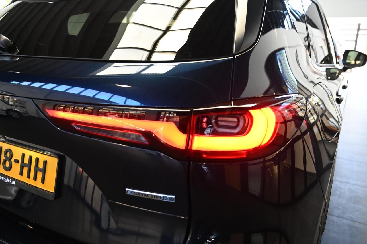 Mazda CX-60 e-SkyActiv 327 PHEV automaat Takumi Comfort & Convenience/Sound & Driver Assistance & Panoramic Pack *Trekhaak* *Dealeronderhouden* *Verwacht*