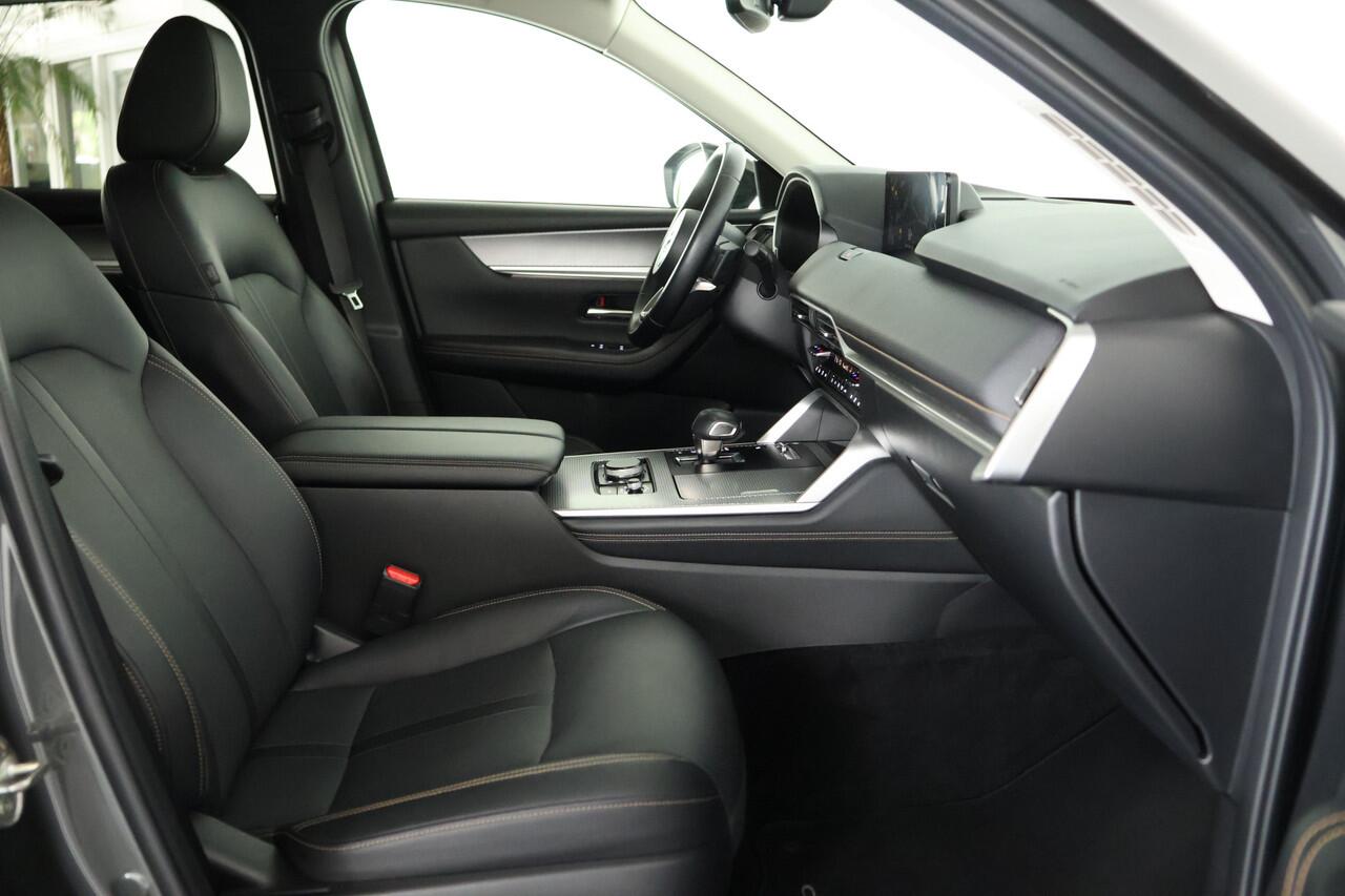 Mazda CX-60 2.5 e-SkyActiv PHEV Homura / Carplay / Trekhaak / Navi / HUD / Leder / Keyless