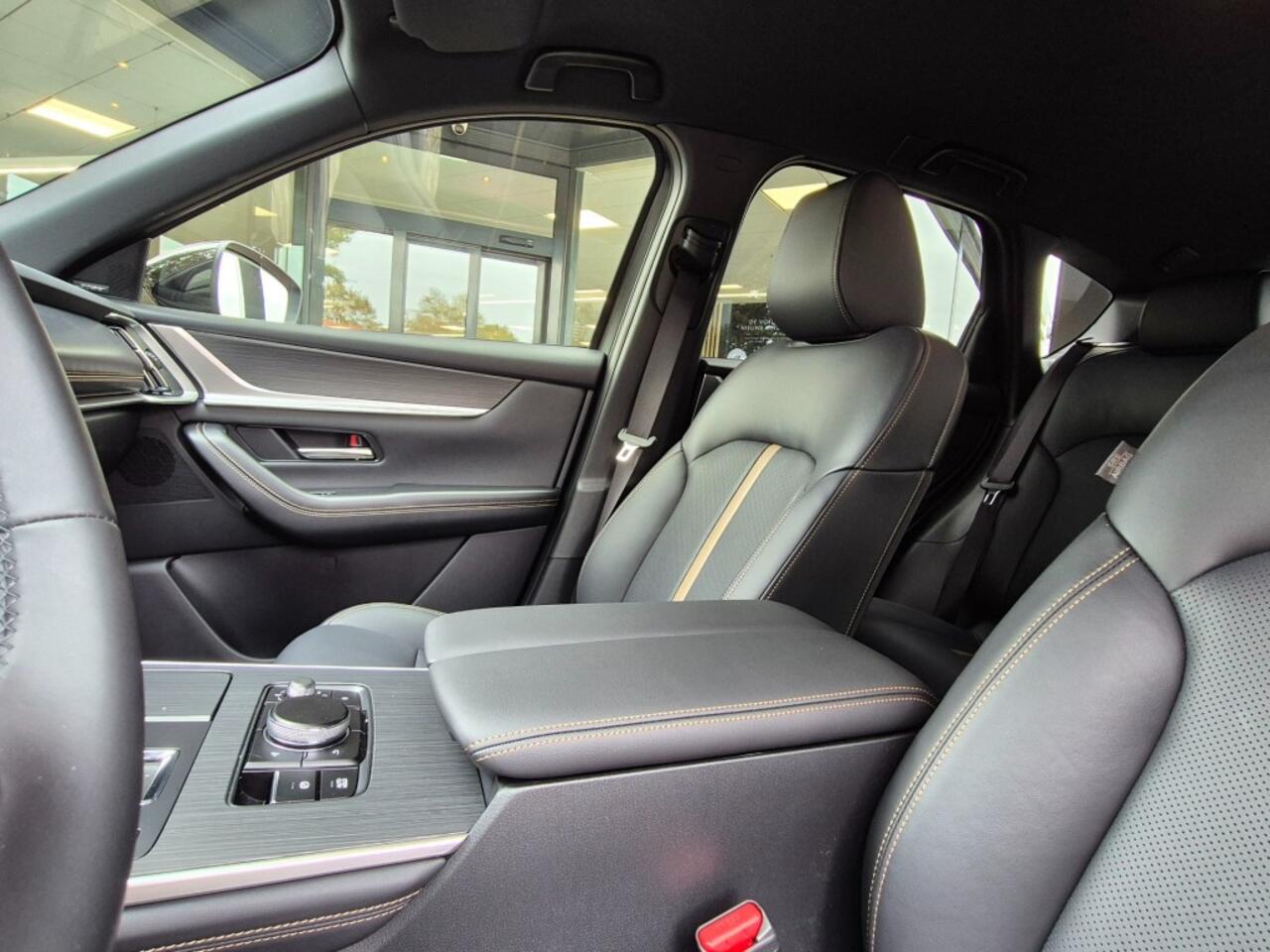 Mazda CX-60 E- SKYACTIV-G PHEV 327 8AT AWD HOMURA PLUS DEMO