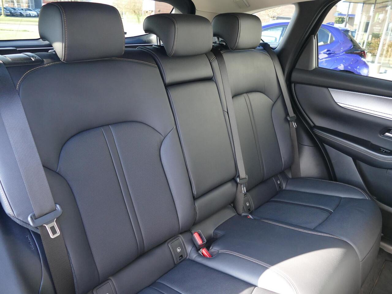 Mazda CX-60 2.5 e-SkyActiv PHEV Homura | Driver Assistance Pack | Convenience & Sound Pack | Logo's Zwart | Keyless Block | RIJKLAARPRIJS!