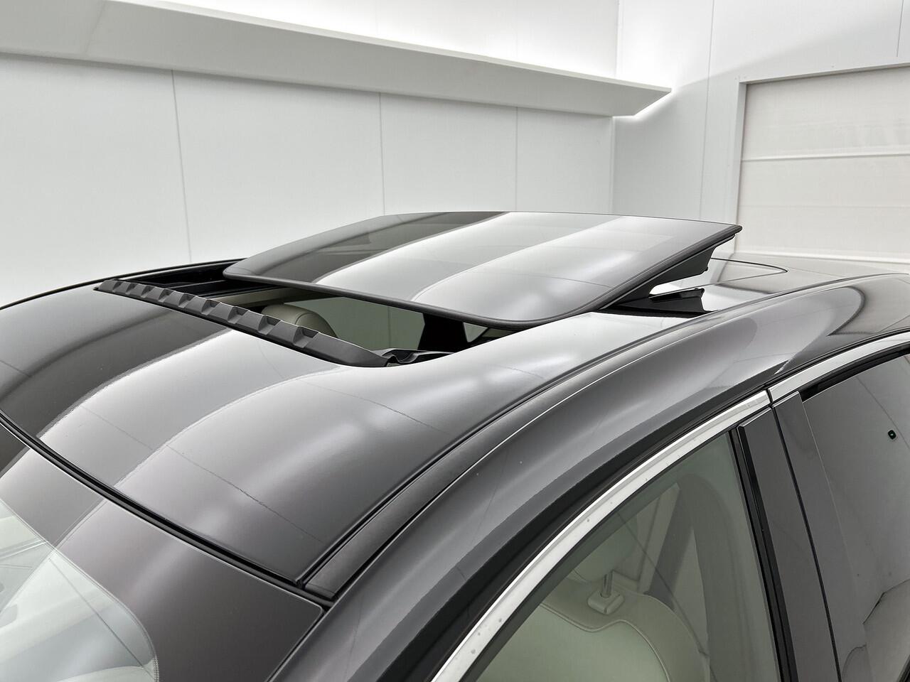 Mazda CX-60 2.5 e-SkyActiv PHEV Takumi | FULL OPTION | PANORAMADAK | 2500KG Trekgewicht / WINTER PACK/AWD