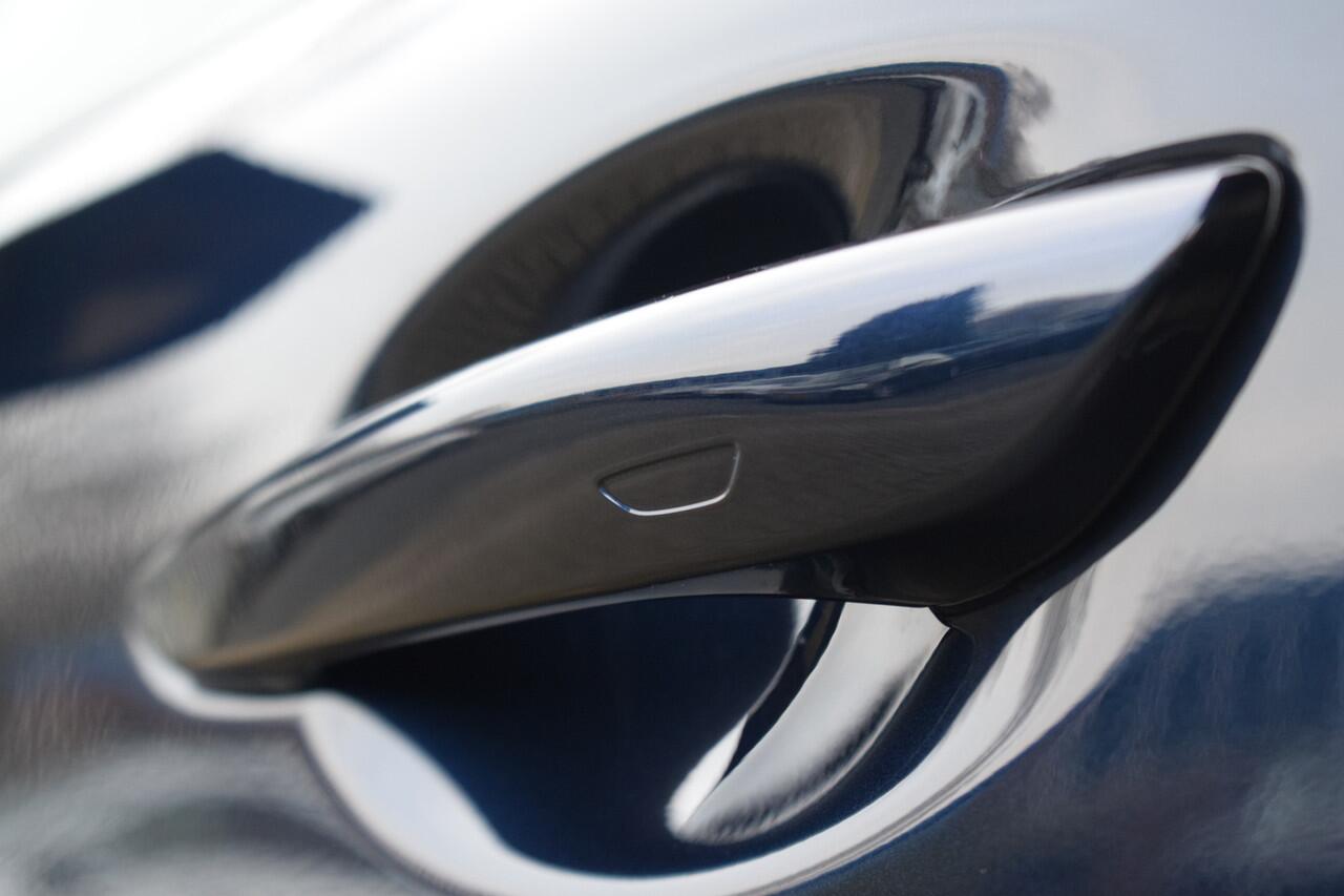 Mazda CX-60 2.5 e-SkyActiv PHEV Takumi Plus - ¤6.000,- Voorraadkorting - Diverse kleuren/uitvoeringen beschikbaar!