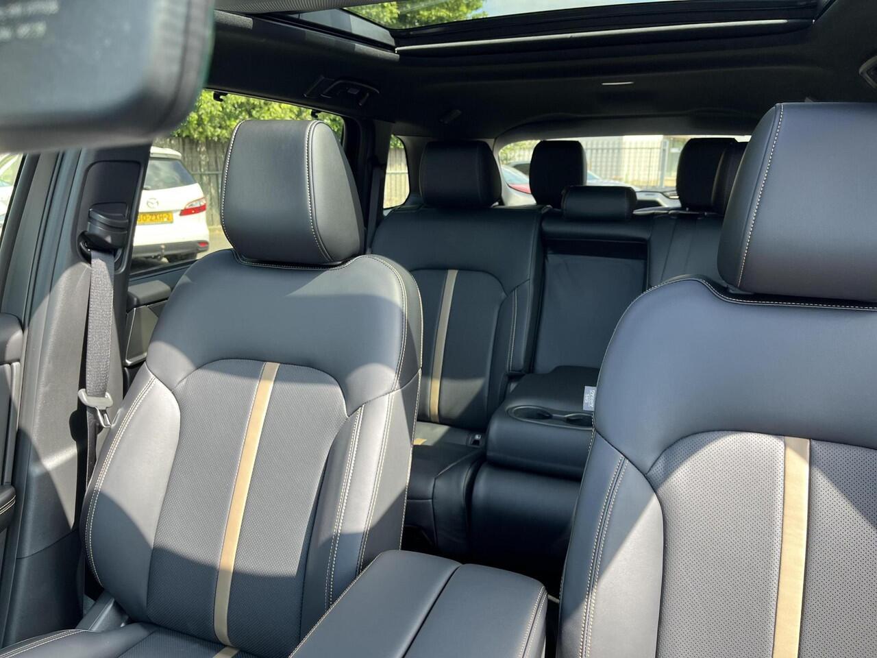 Mazda CX-80 2.5 e-SkyActiv PHEV Homura Plus | elektrisch glazen panorama-dak | 7 persoons | Direct leverbaar!