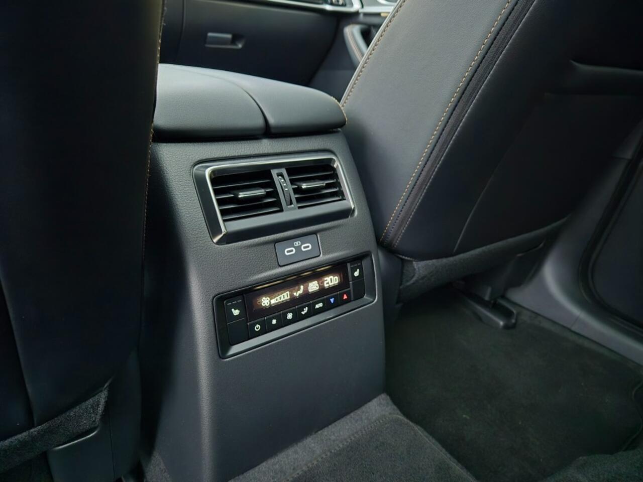 Mazda CX-80 E-SKYACTIV PHEV 327pk 8AT AWD HOMURA Plus CAHO / Demo