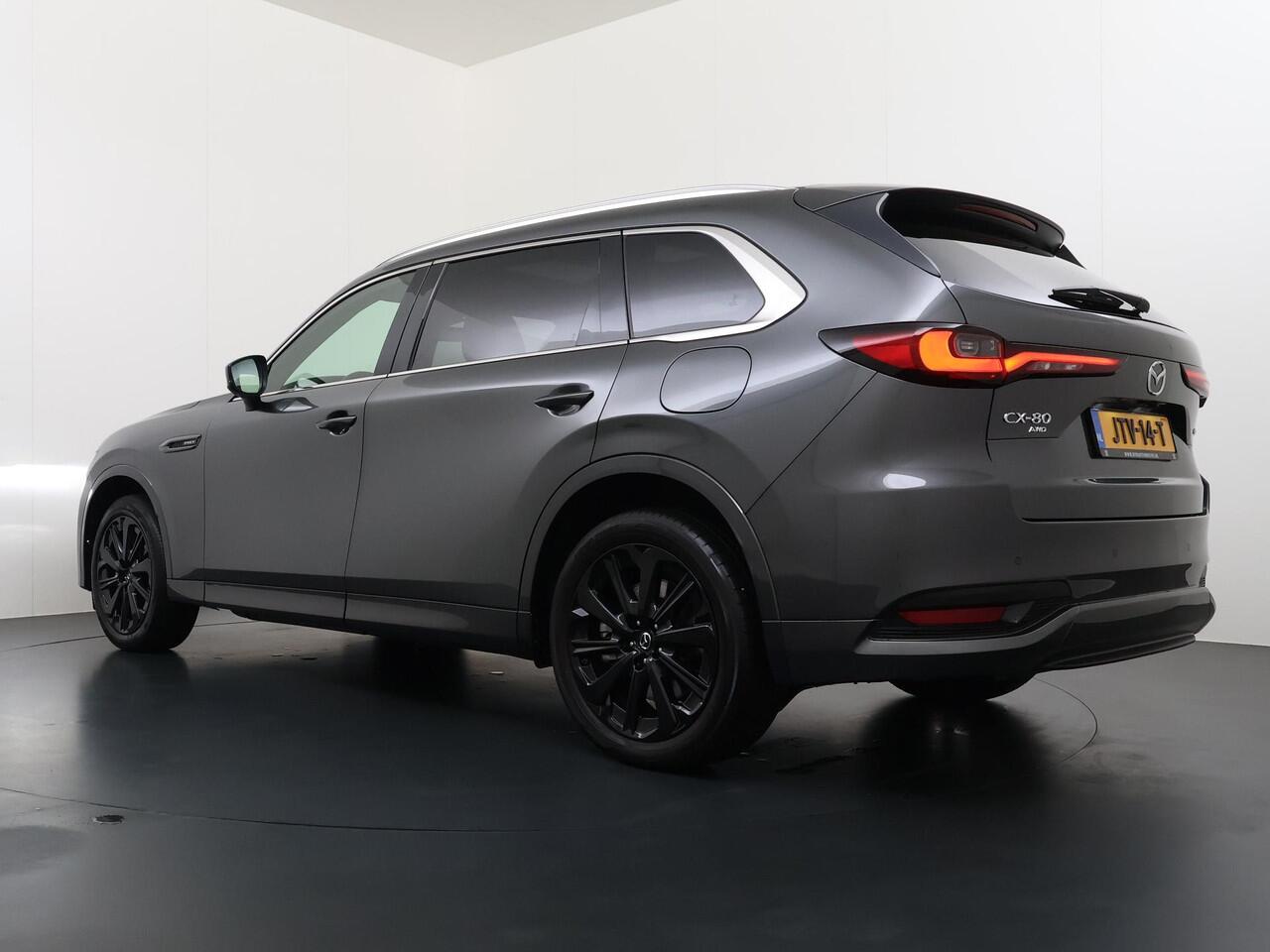 Mazda CX-80 2.5 e-SkyActiv PHEV Homura Plus 6p. 7 PERSOONS| ELEK. ACHTERKLEP | PANO| HEAD-UP | DODE HOEK| ADAPTIVE. CRUISE | ACHTERBANK VERWARMD |BOSE | SUPER COMPLEET!