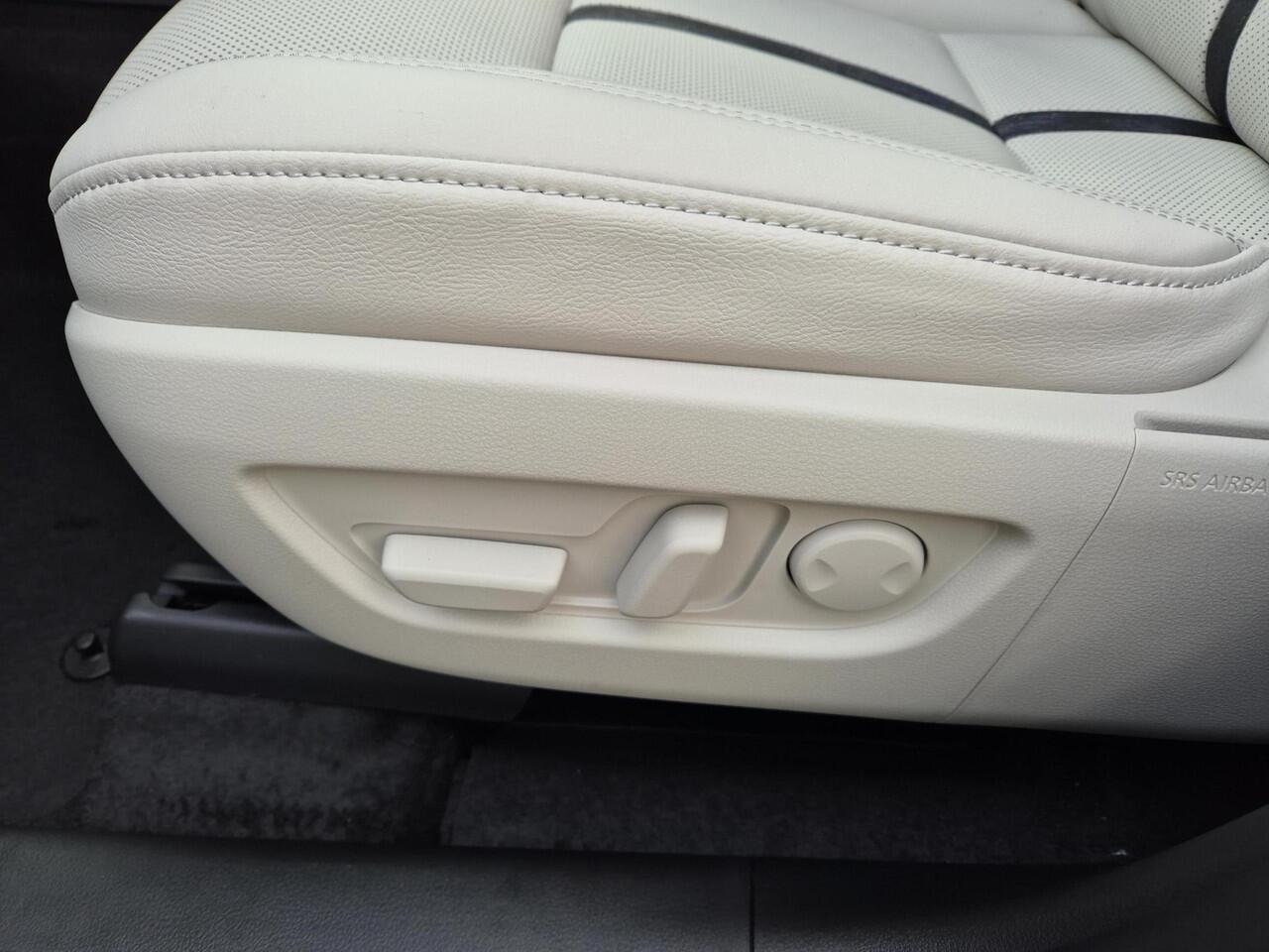 Mazda CX-80 2.5 e-SkyActiv PHEV Takumi Plus | 9000,- korting | Ongekentekend | 6 persoons | Panoramadak | 360 Camera | Adaptieve cruise control | Bose | 7 Persoons |