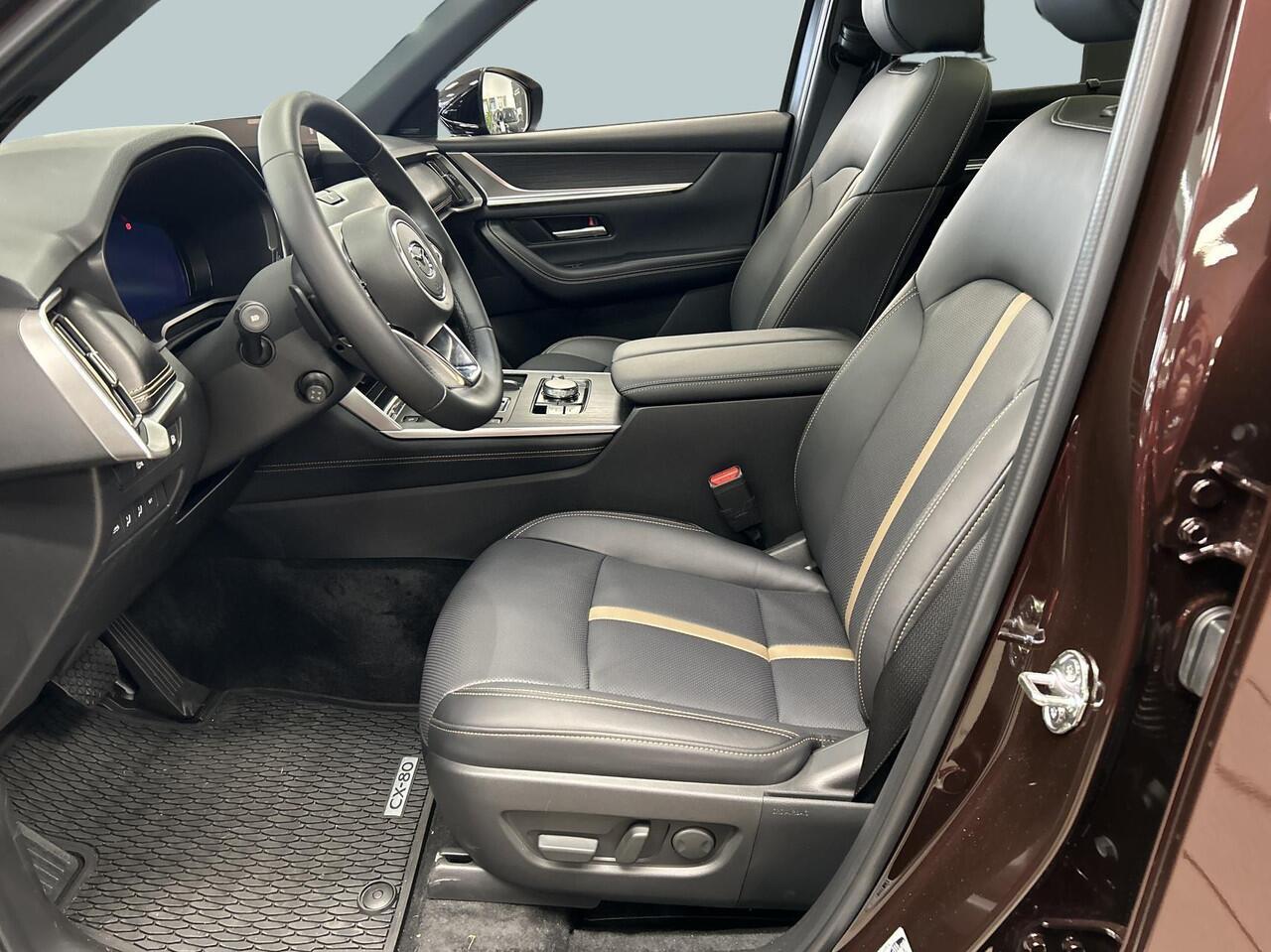 Mazda CX-80 2.5 e-SkyActiv PHEV Homura Plus | Rijklaar | Trekhaak Wegklapbaar | Apple carplay | Camera | Stoelverwarming