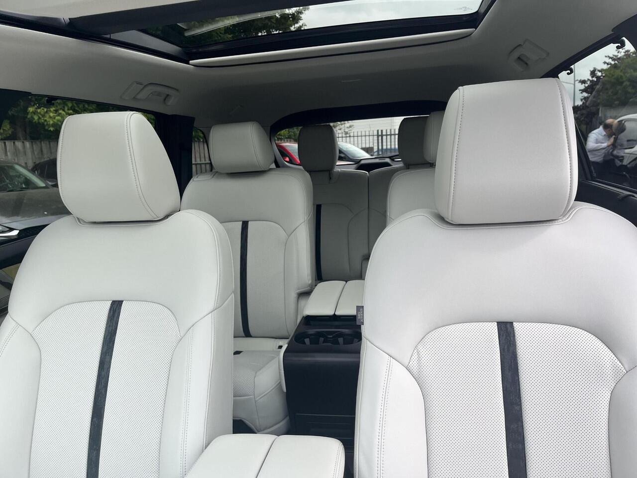 Mazda CX-80 2.5 e-SkyActiv PHEV Takumi Plus 6p. | Takumi Captain Seat Pack |