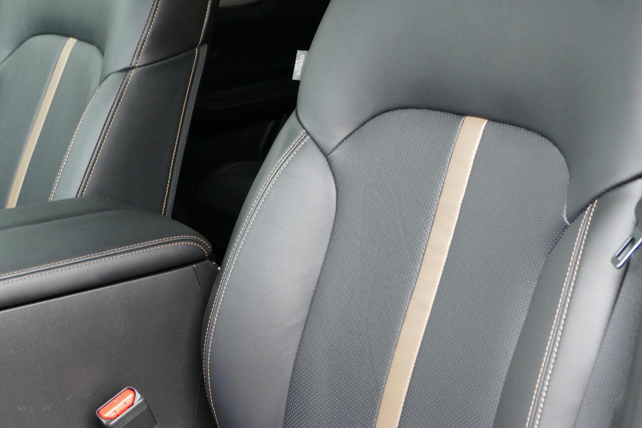 Mazda CX-80 2.5 e-SkyActiv PHEV Homura Plus 6p. | Trekhaak | 360 View | Adapt Cruise | Apple/Android | Bose | Pano | RIJKLAARPRIJS!!